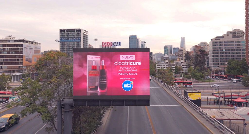 Cicatricure Porcelana destaca con su publicidad en Vía Pública 