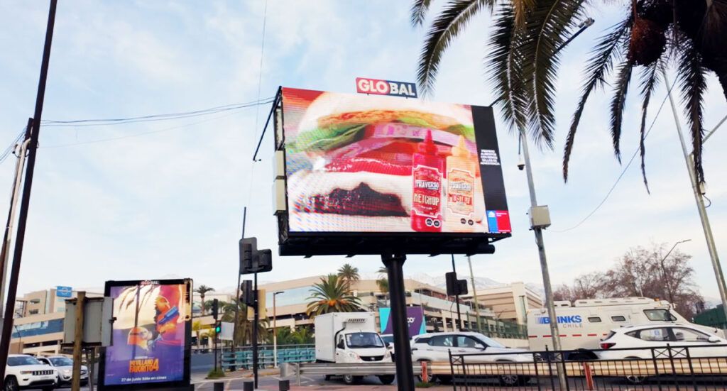 Traverso: Publicidad en Vía Pública y su Estrategia de Marketing