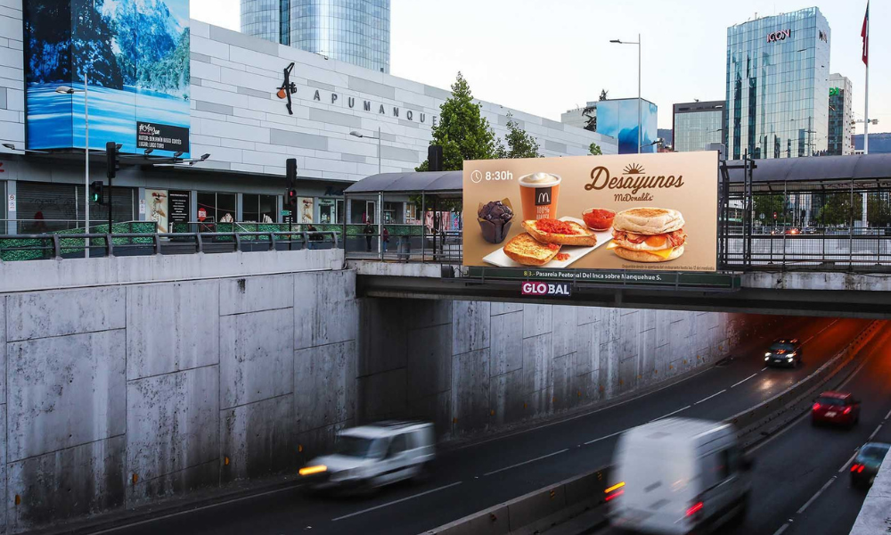 Global Vía Pública: historia, innovación, líderes del OOH y  DOOH Latinoamérica